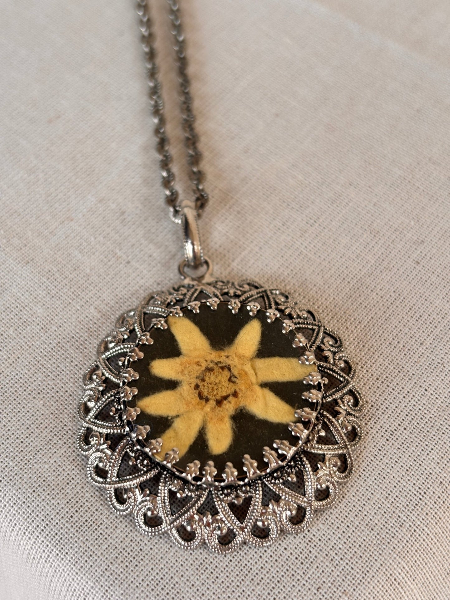 1970s Edelweiss Silver Filigree Pendant Necklace - I'd Wear That