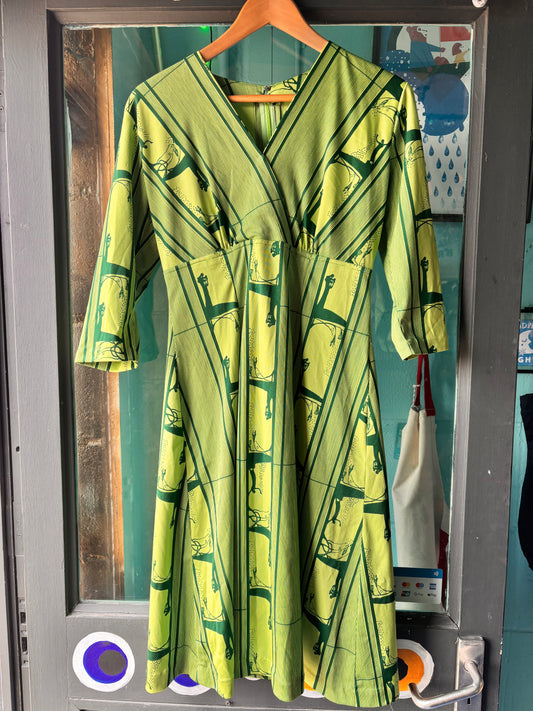 Vintage 1970s Green Graphic Print Dress