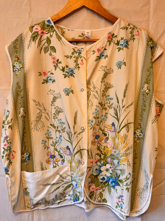 Vintage Floral Apron Top Cottagecore Meadow Print