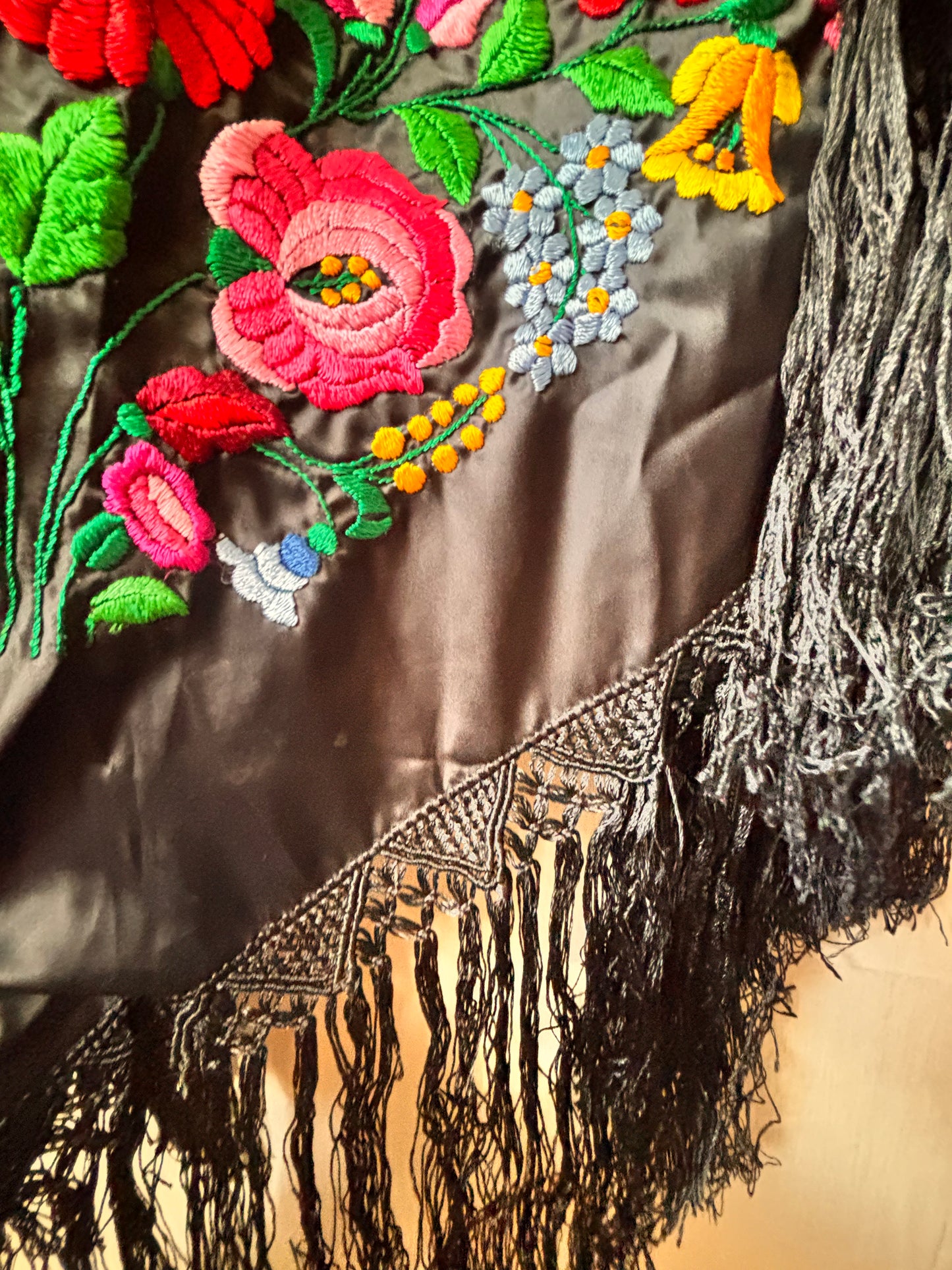 Vintage Hungarian Hand-Embroidered Shawl – Black Satin with Floral Folk Embroidery (1980s)