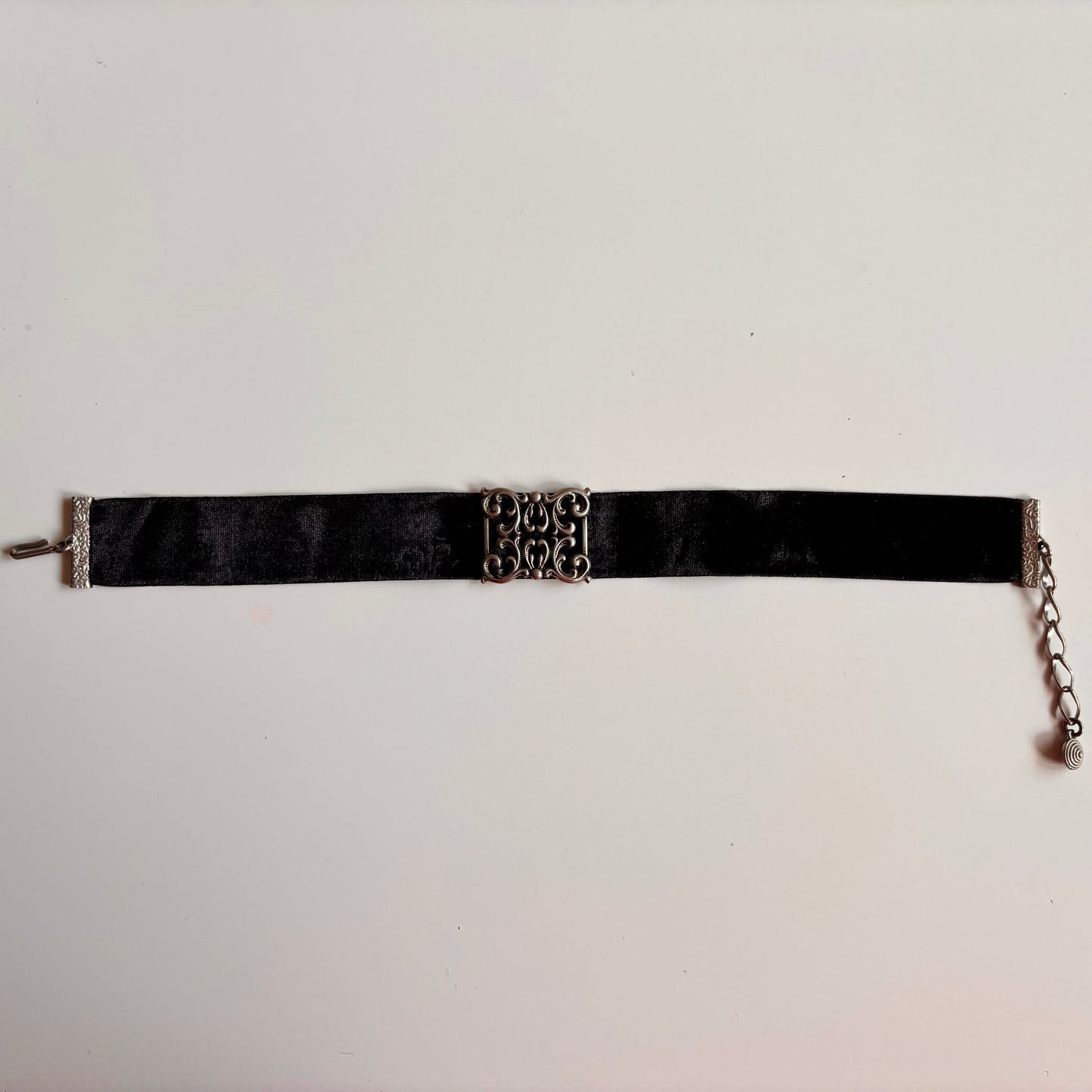 Vintage Bavarian 1970s black velvet choker necklace with silver details