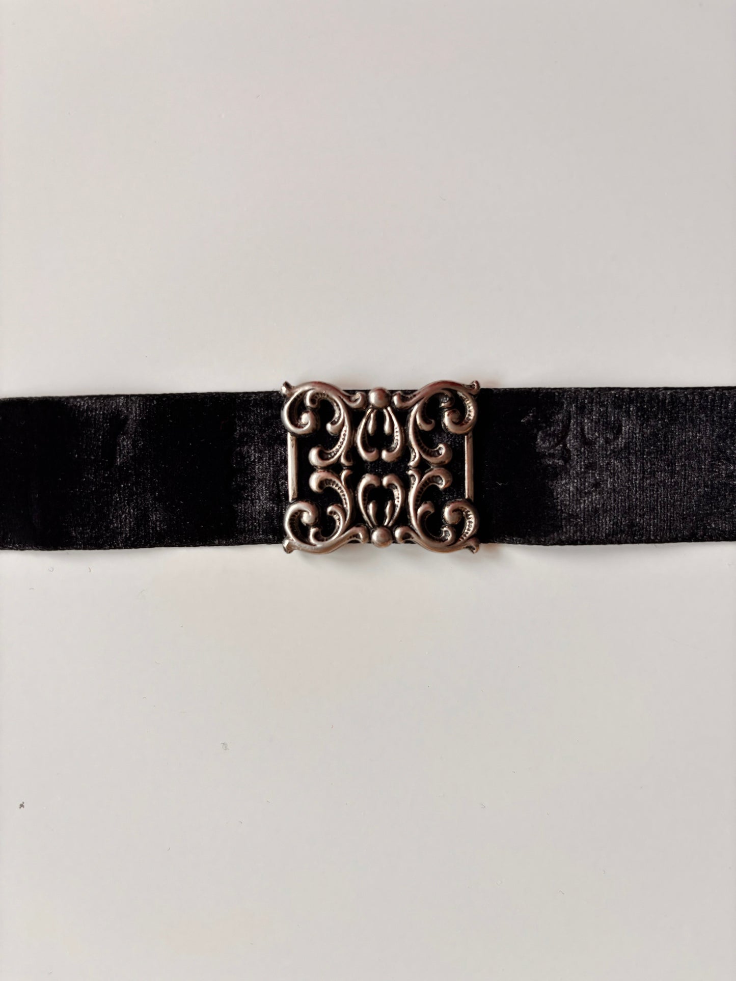 Vintage 1970s German Dirndl Velvet Choker