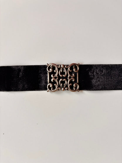 Vintage 1970s German Dirndl Velvet Choker