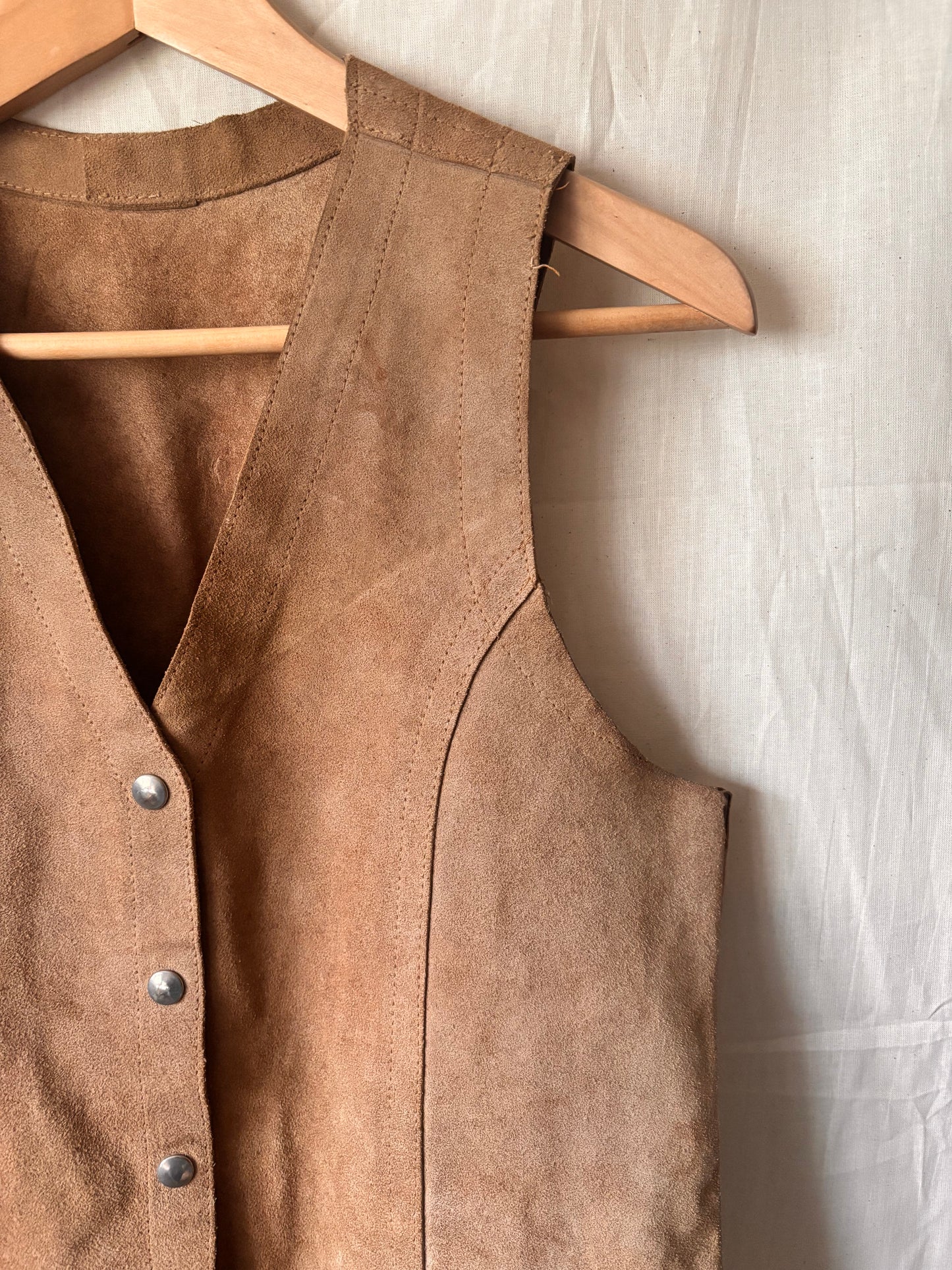 Vintage 1970s Suede Waistcoat – Morel London