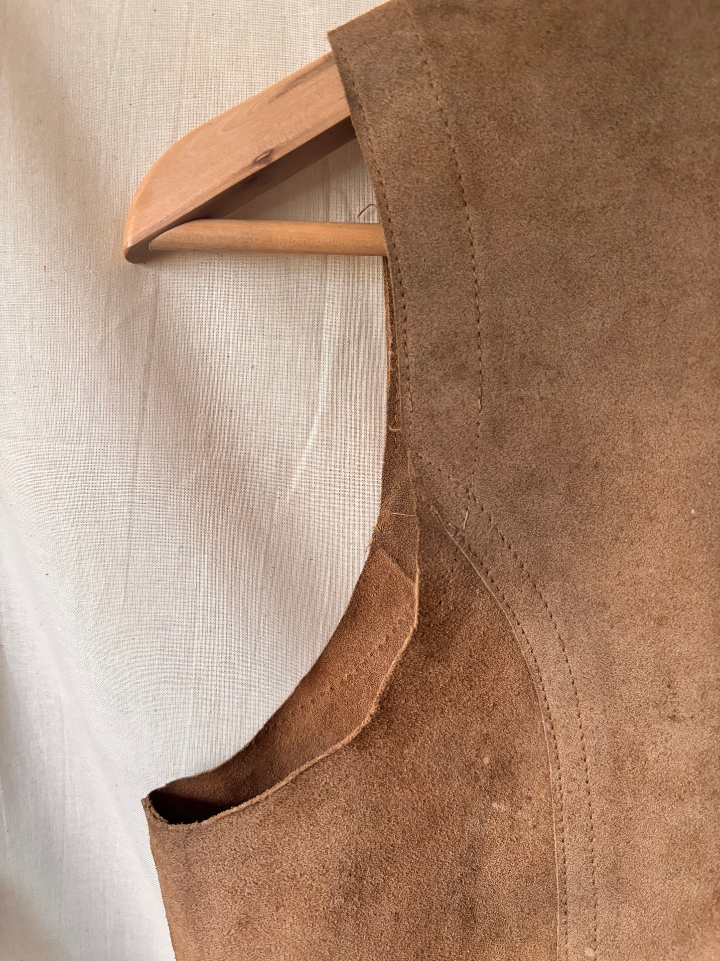 Vintage 1970s Suede Waistcoat – Morel London