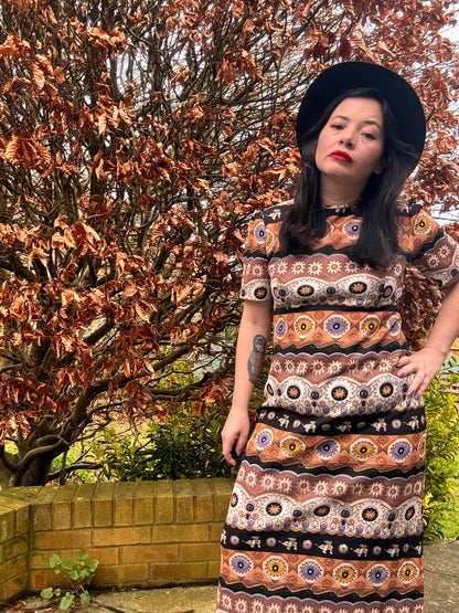 Vintage 1970s Printed Maxi Dress – Boho Folk Pattern