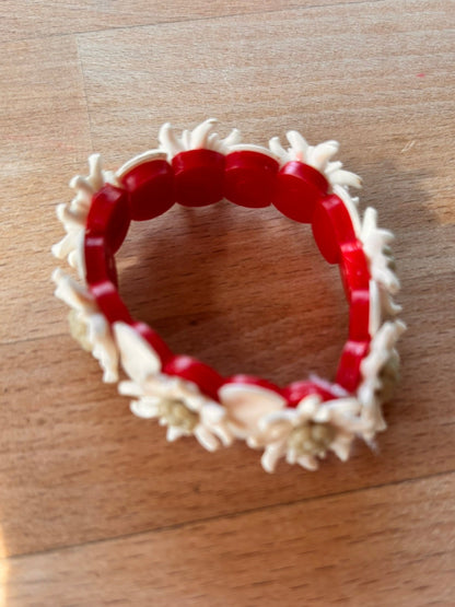 Vintage Child's 1950s Edelweiss Lucite Bracelet