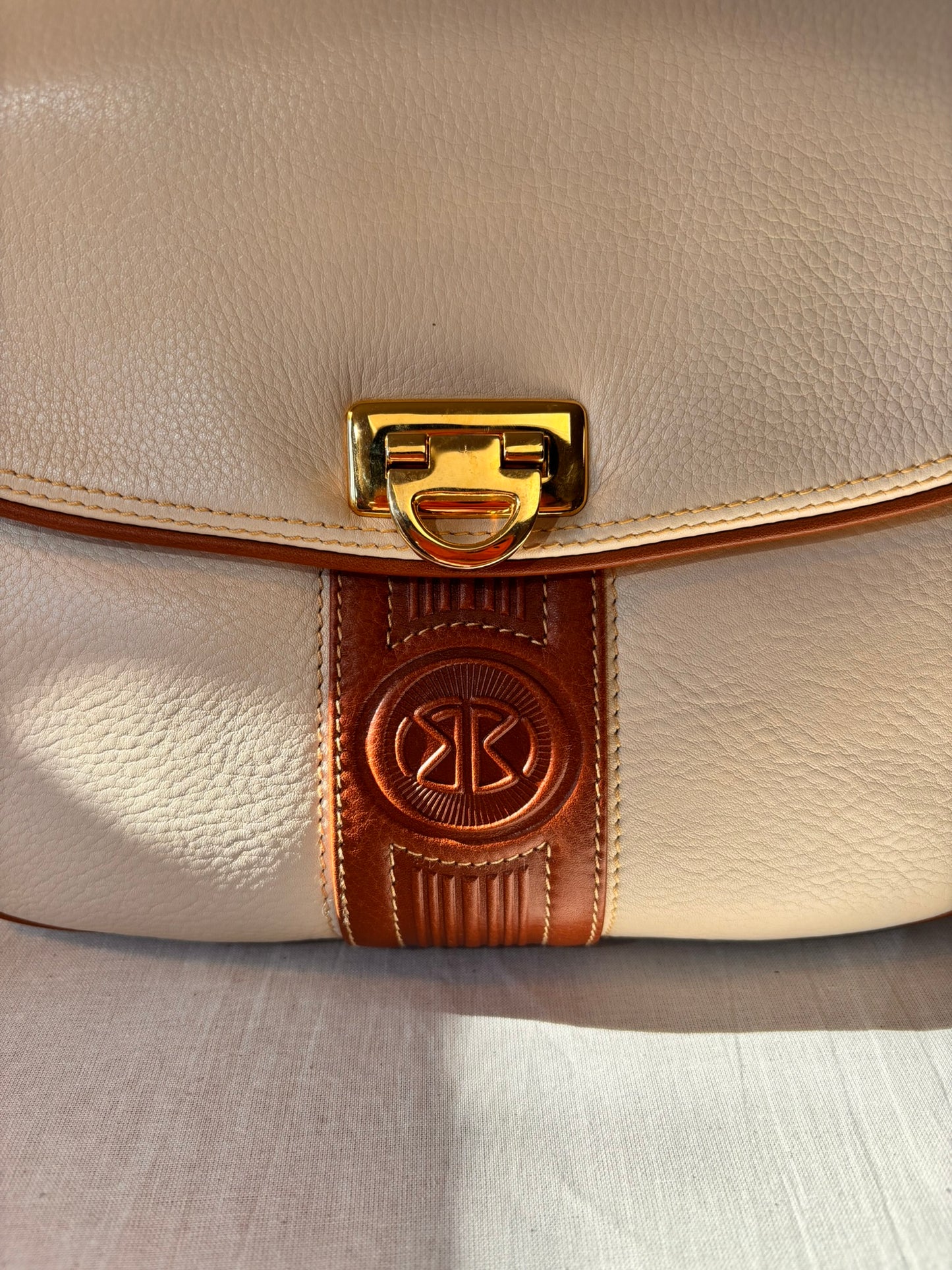 Vintage 1990s Bolsos Domingo Cream & Tan Spanish Leather Crossbody Bag – Purchased at El Corte Inglés