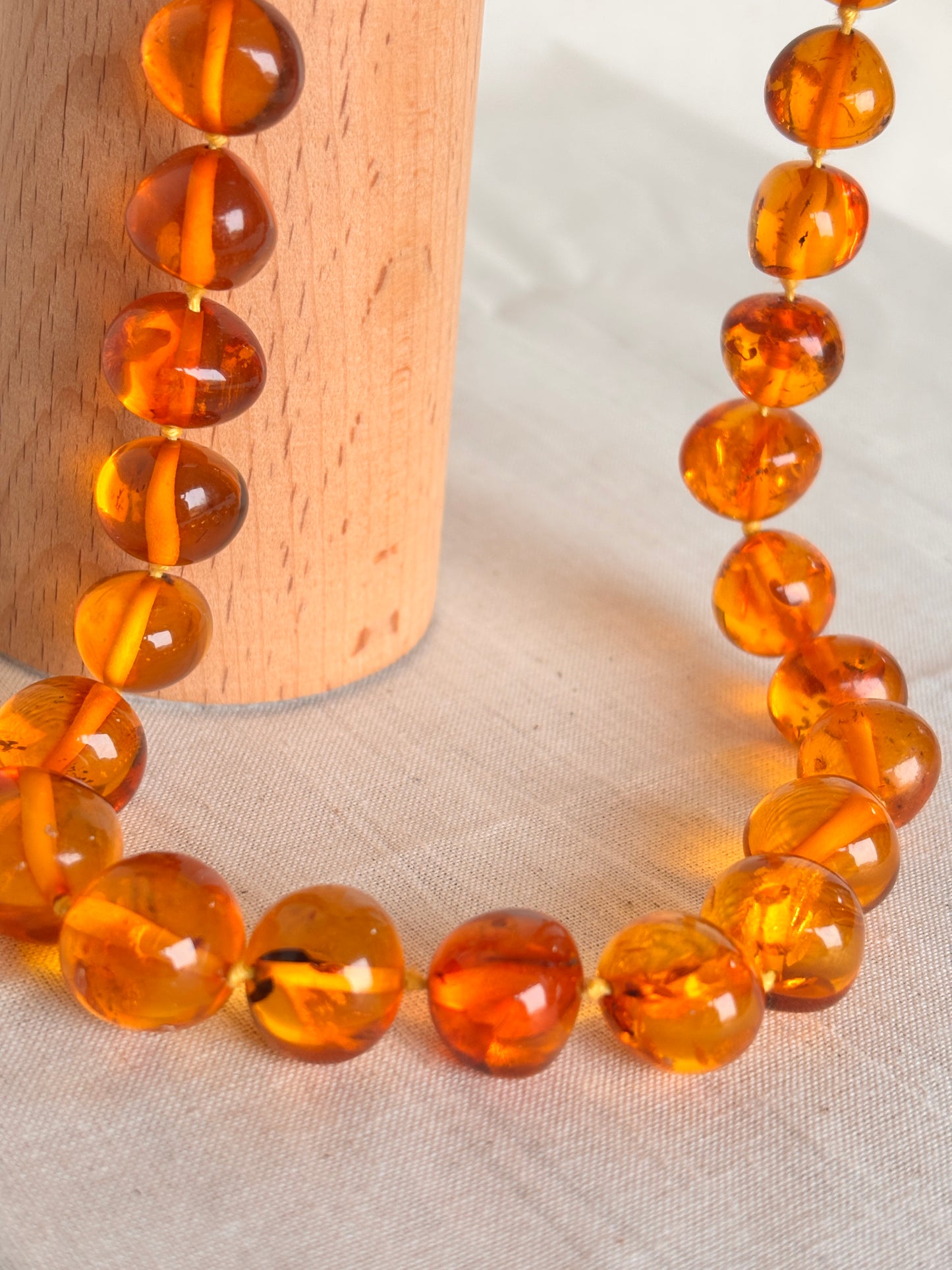 Vintage 1985 Baltic Amber 70cm Necklace