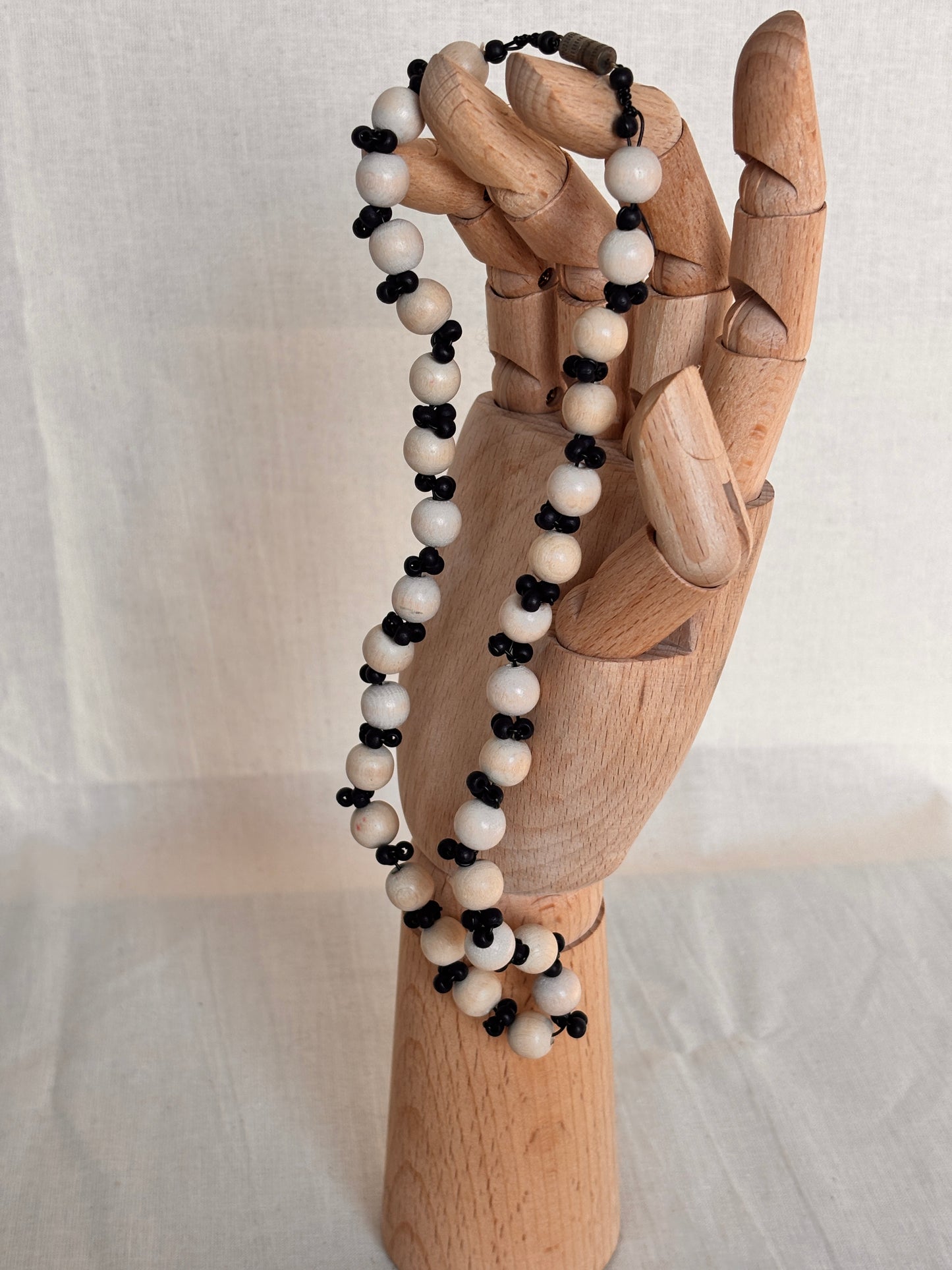 Vintage Wooden Bead Necklace - I'd Wear That