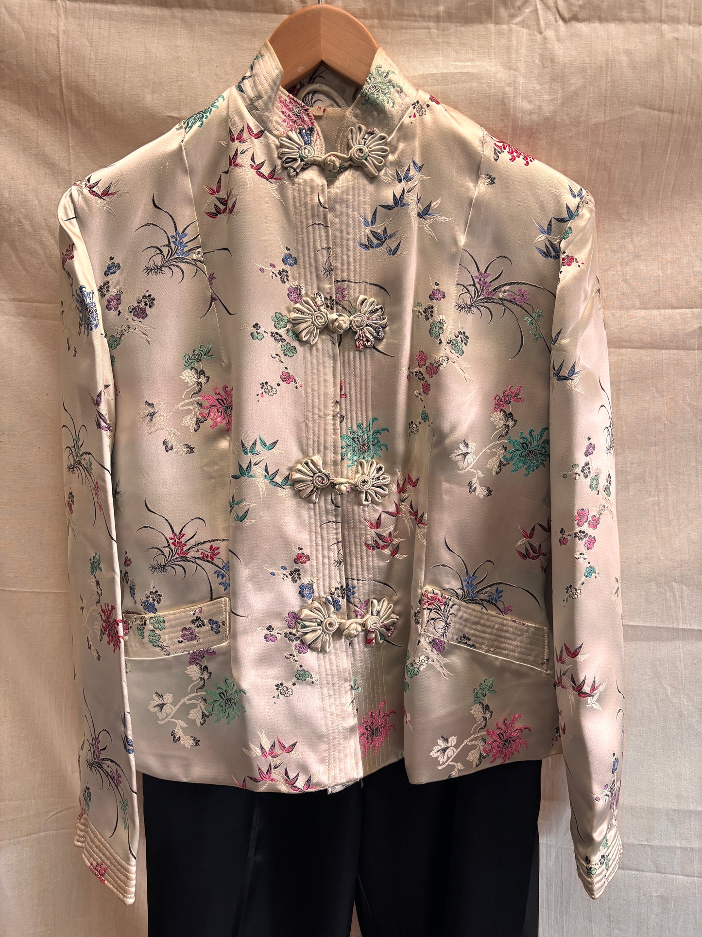 Vintage 1960s Chinese Satin Lounge Set