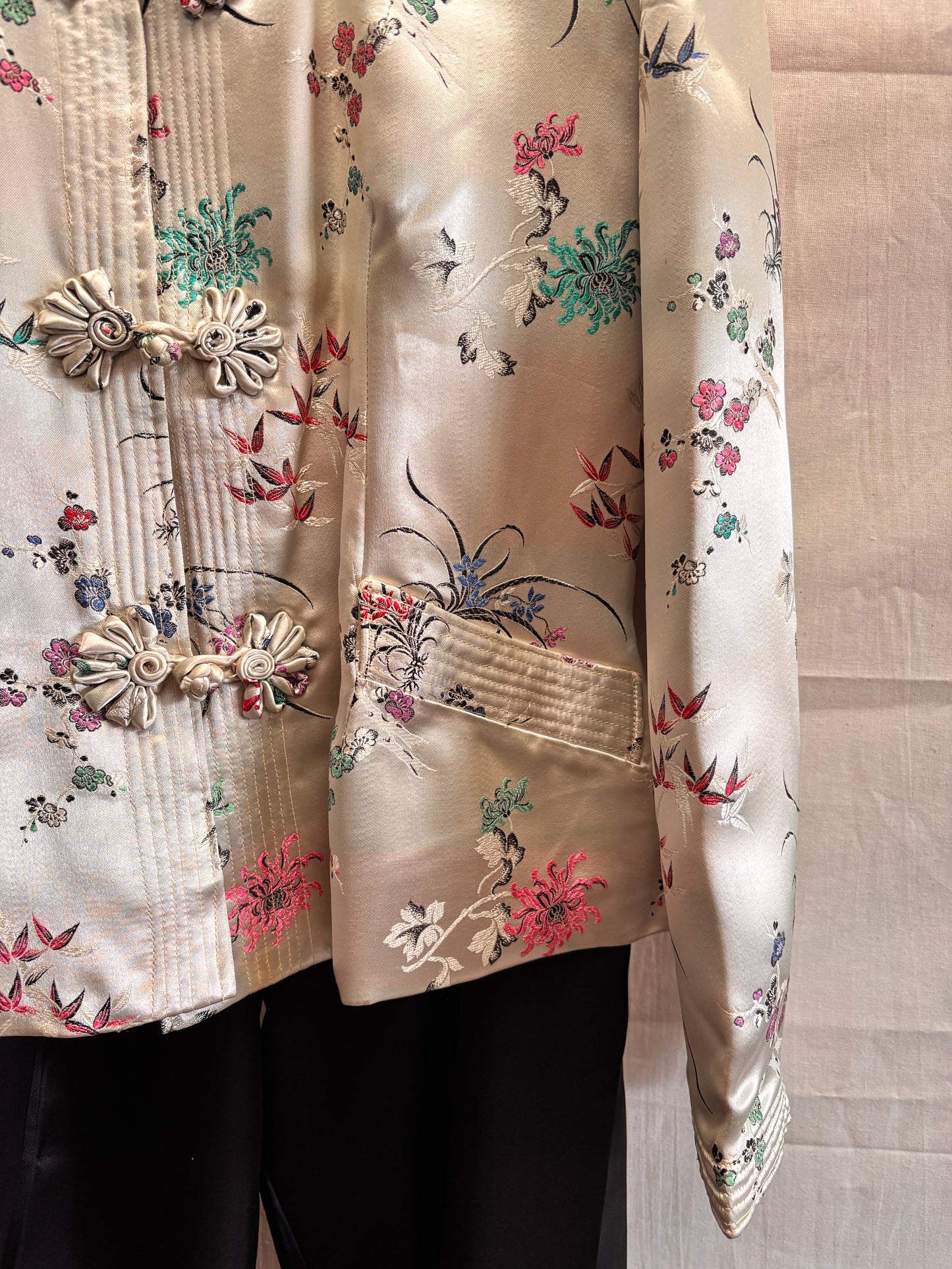 Vintage 1960s Chinese Satin Lounge Set