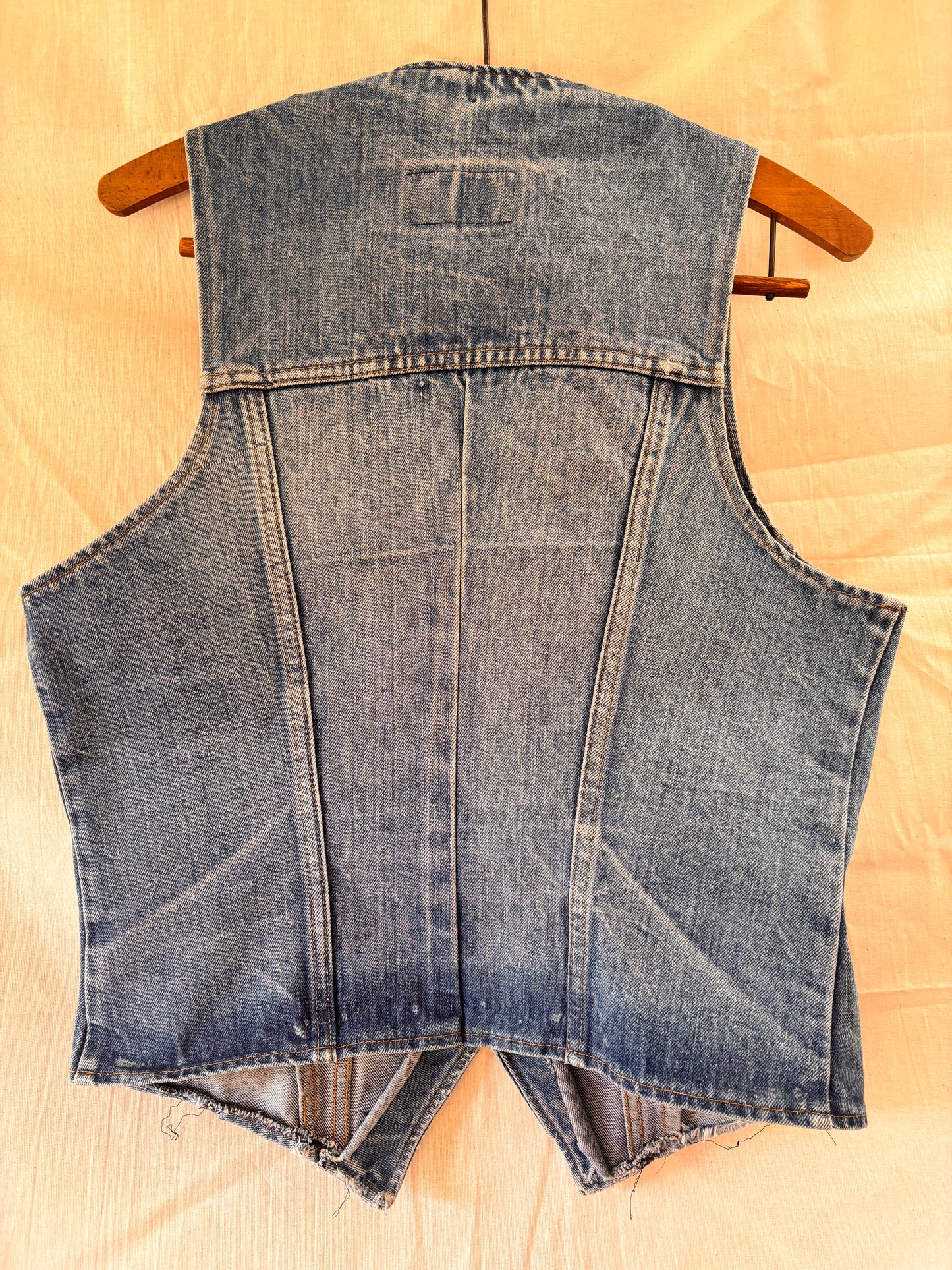 Vintage Levi’s Orange Tab Denim Waistcoat Vest – 70s/80s Light Wash
