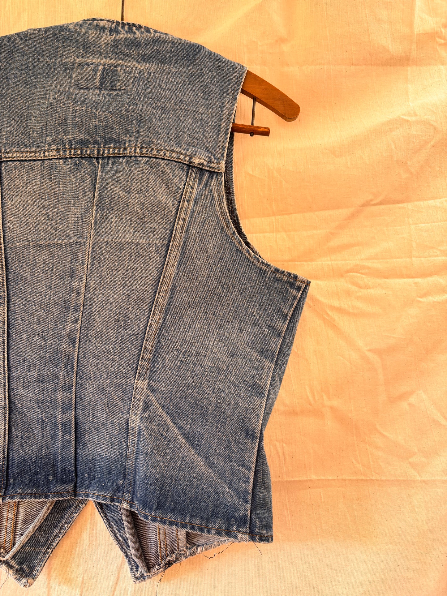 Vintage Levi’s Orange Tab Denim Waistcoat Vest – 70s/80s Light Wash