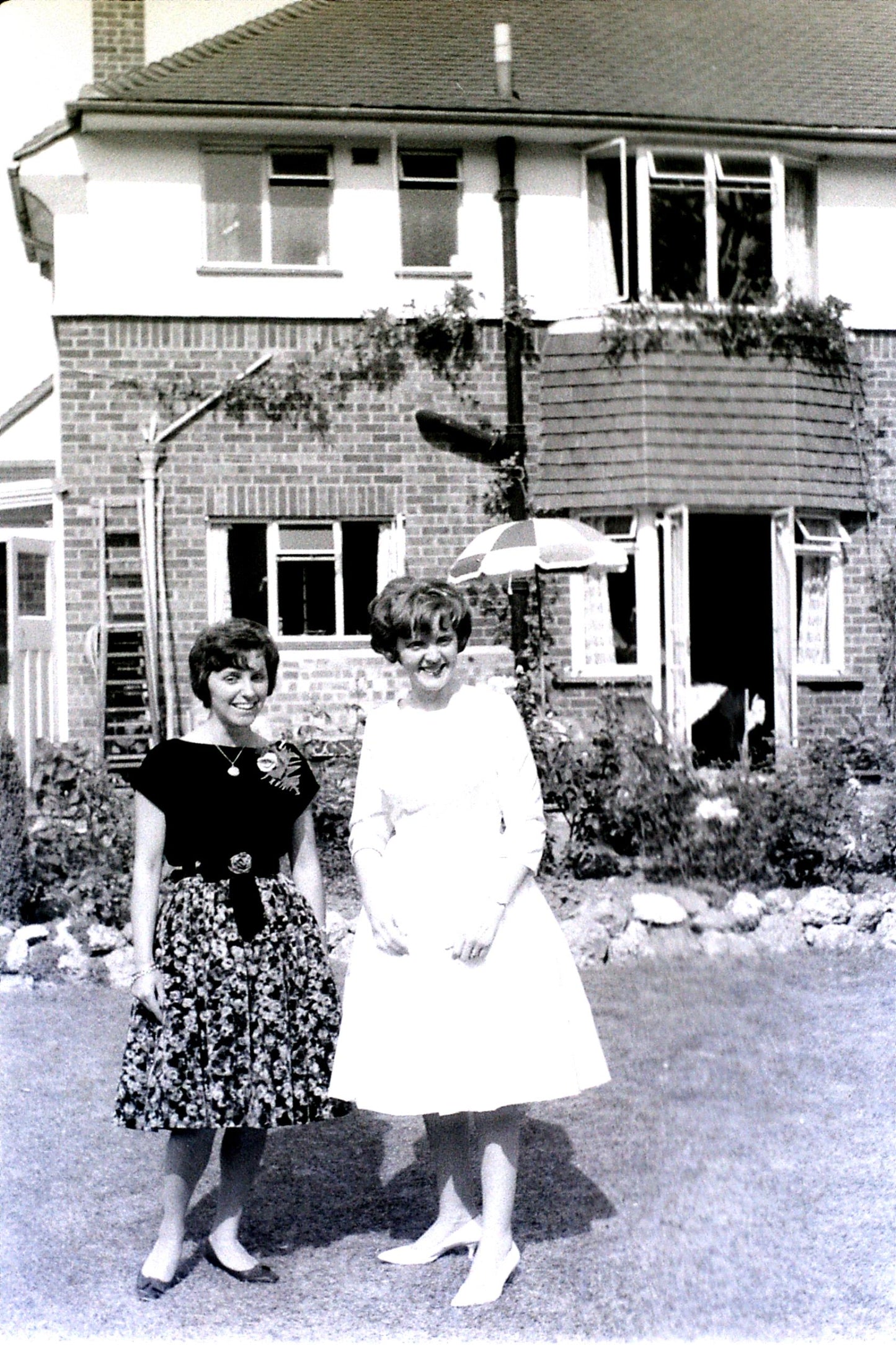 Vintage 1960s Alan Gay Floral Midi Skirt