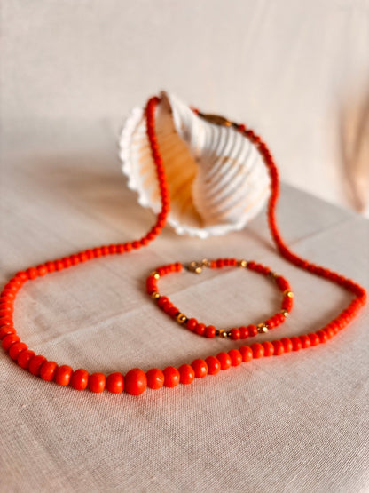 Antique Coral Bead Necklace & Bracelet Set - I'd Wear That