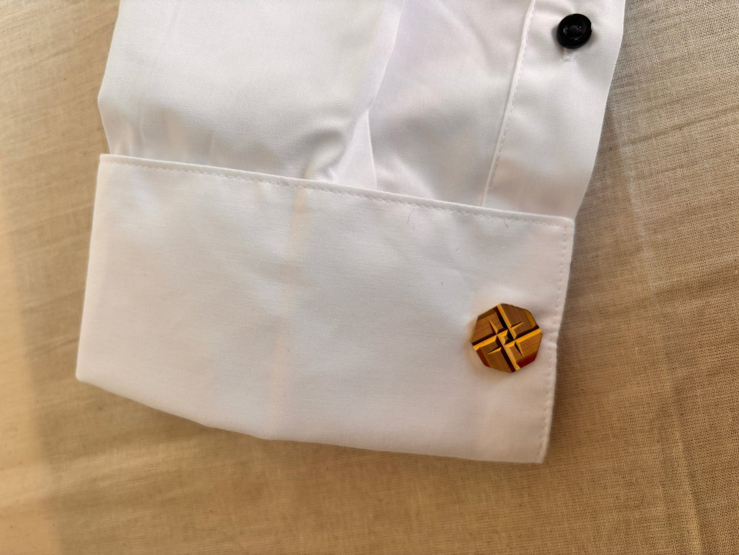 Vintage 1970s Geometric Cufflinks – Gold Tone - I'd Wear That