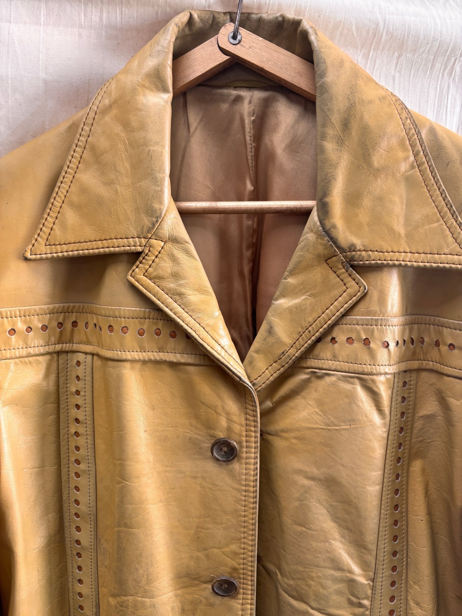 Vintage 1970s Pioneer Wear Tan Leather Jacket - I'd Wear That
