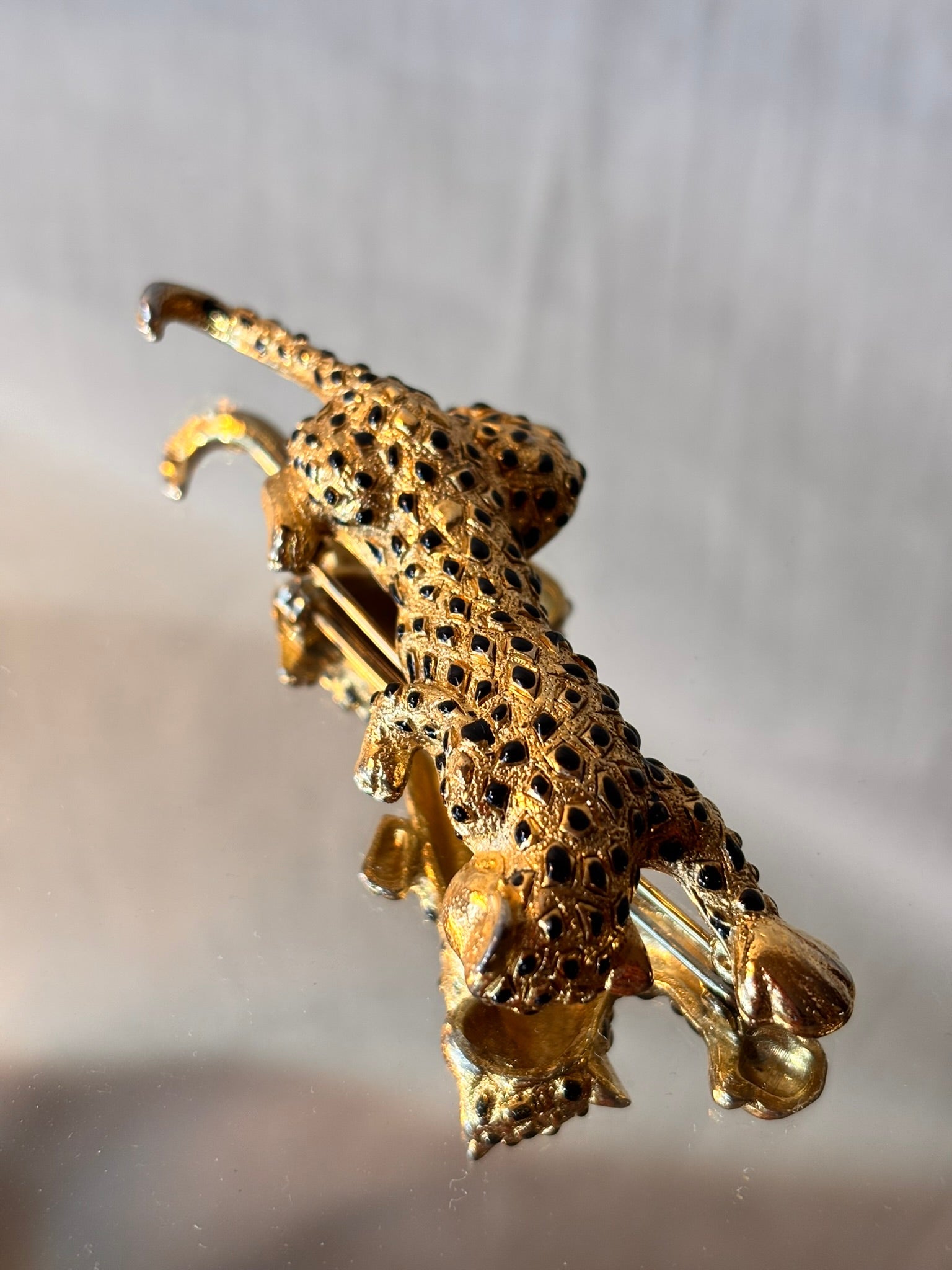 Vintage 80s Panther Brooch – Gold Tone Statement Pin - I'd Wear That