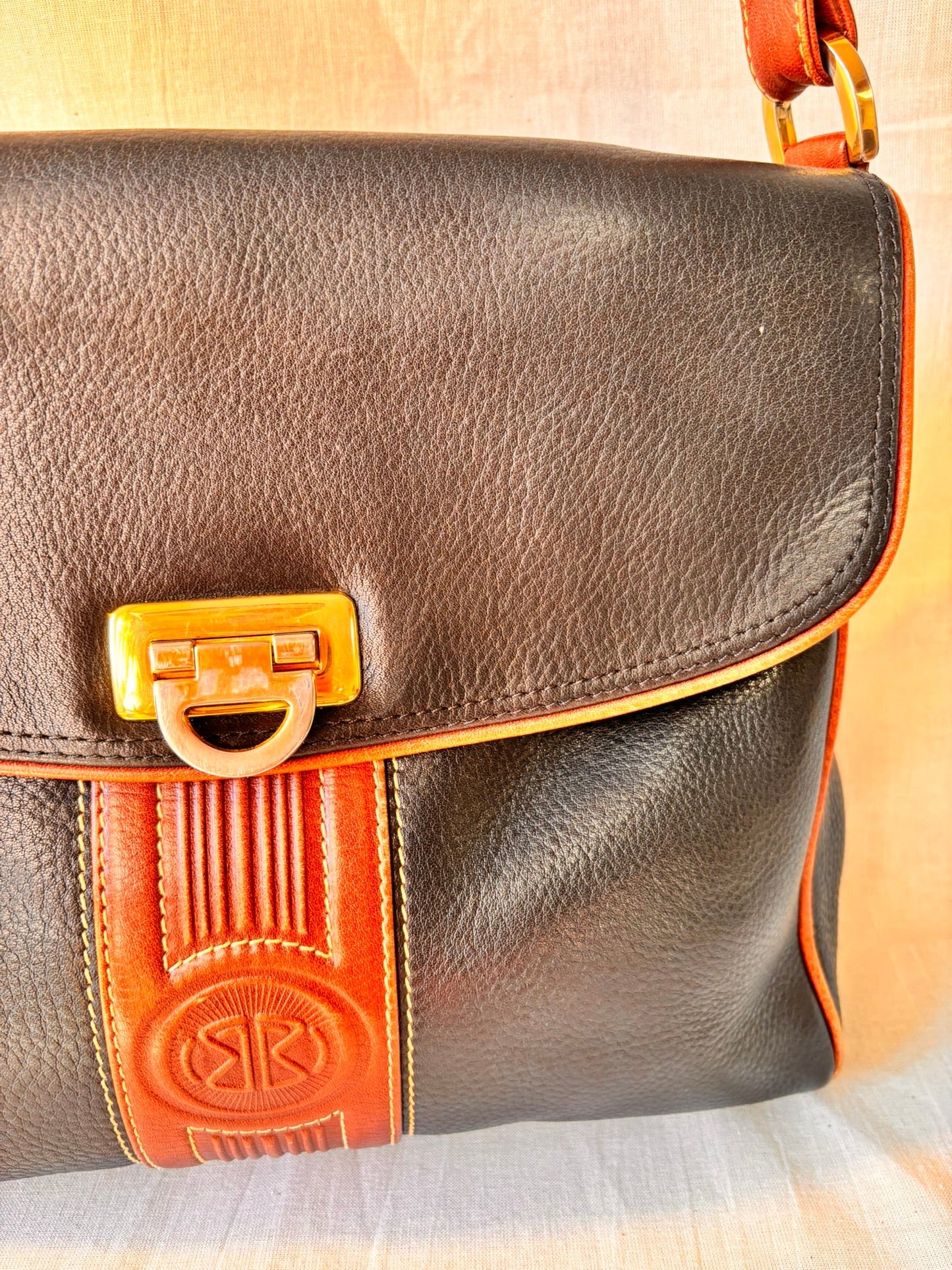 Vintage 90s Black and Tan Spanish Leather Crossbody Bag - I'd Wear That