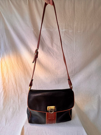 Vintage 90s Black and Tan Spanish Leather Crossbody Bag - I'd Wear That