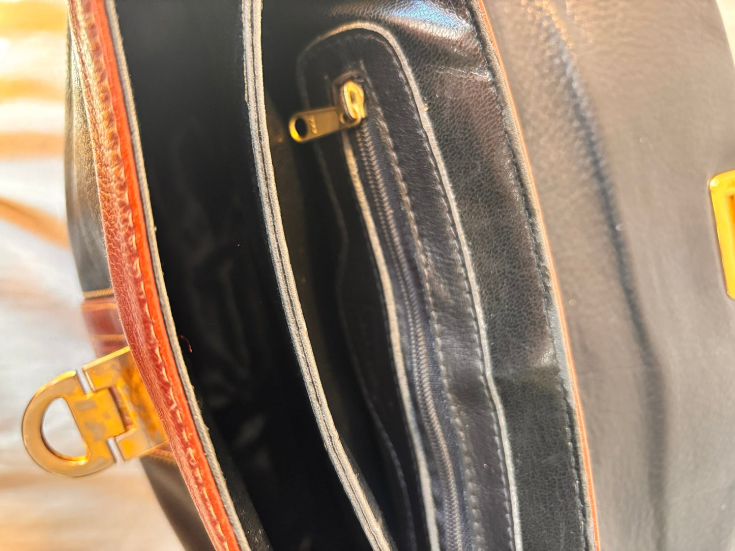 Vintage 90s Black and Tan Spanish Leather Crossbody Bag - I'd Wear That
