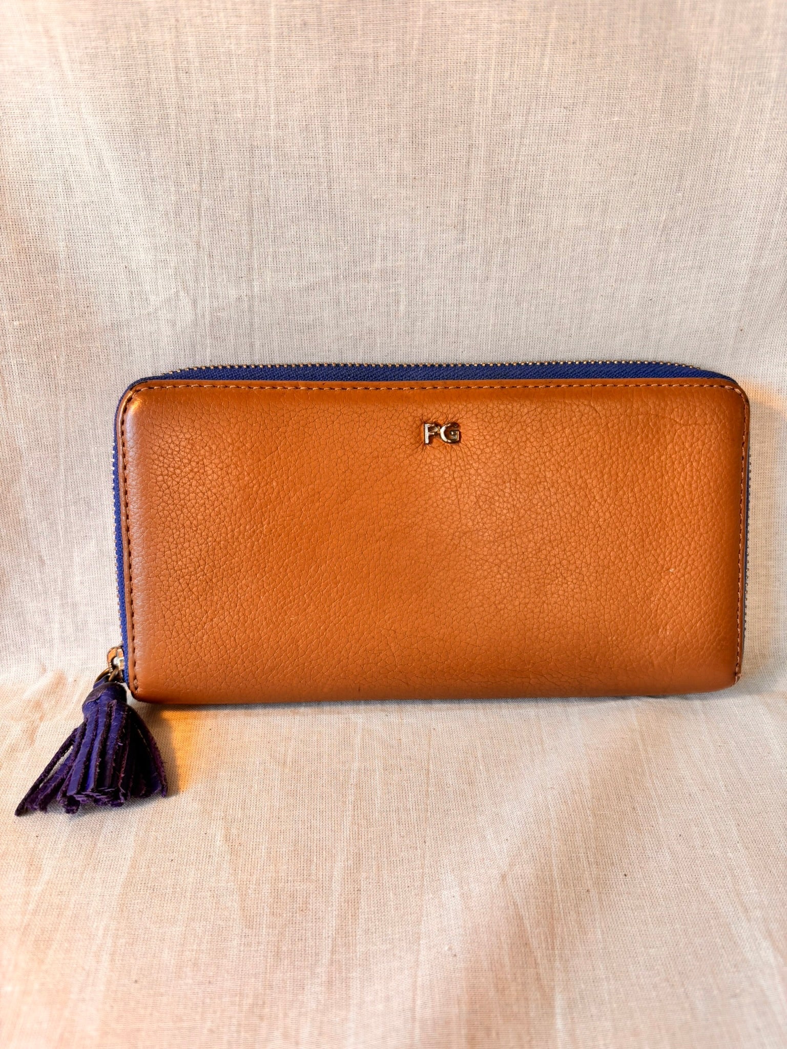 Vintage Purificación García Leather Shoulder Bag & Matching Wallet – Tan | Spanish Designer - I'd Wear That