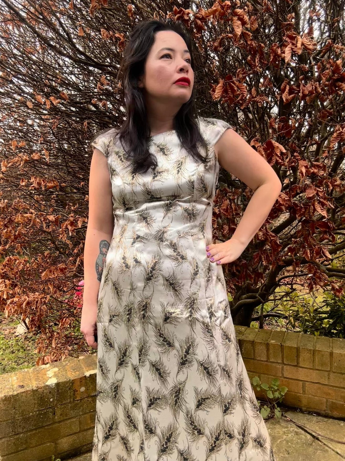 Vintage Silver Brocade Cocktail Dress with Feather Motif - I'd Wear That
