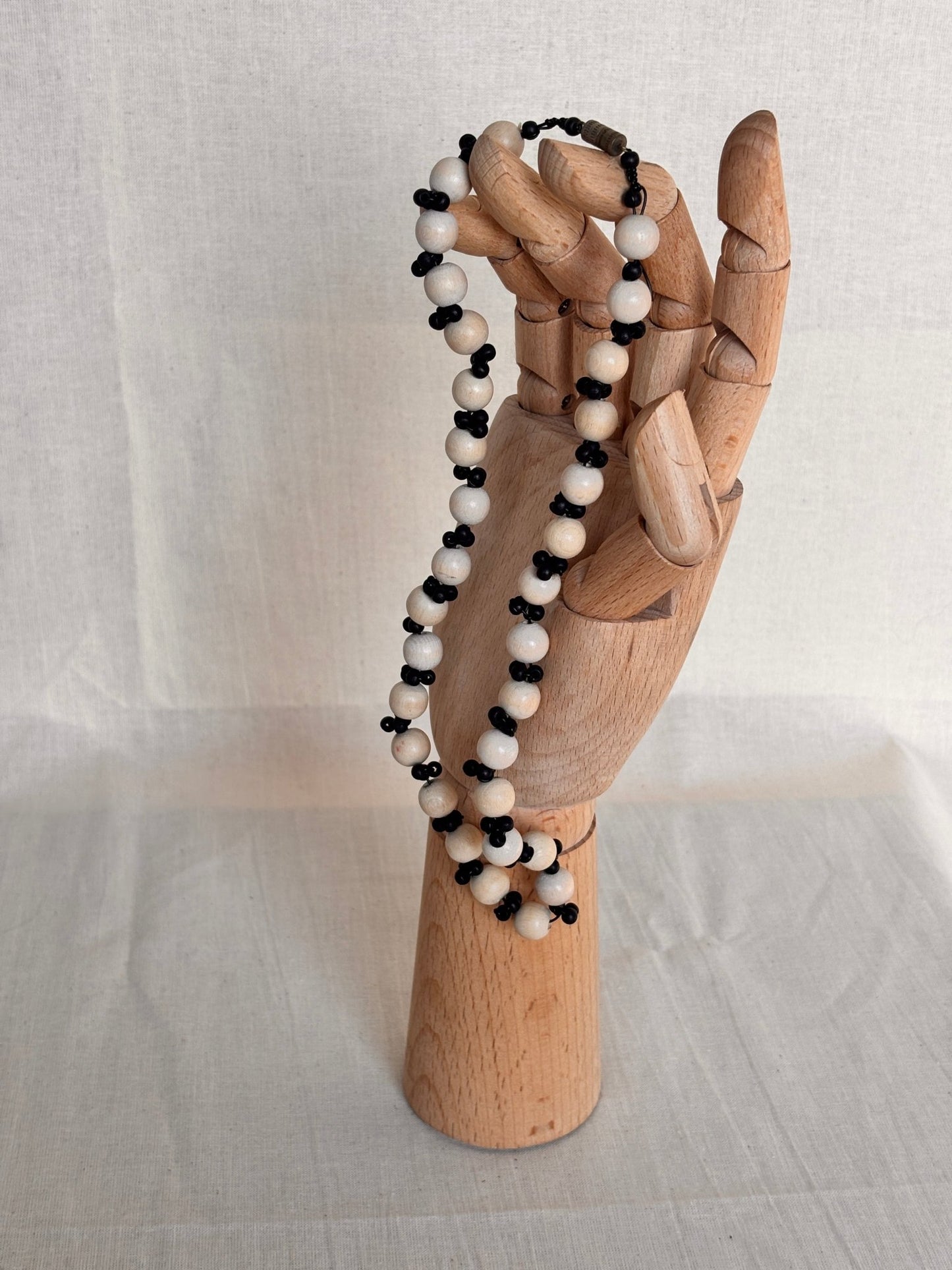 Vintage Wooden Bead Necklace - I'd Wear That