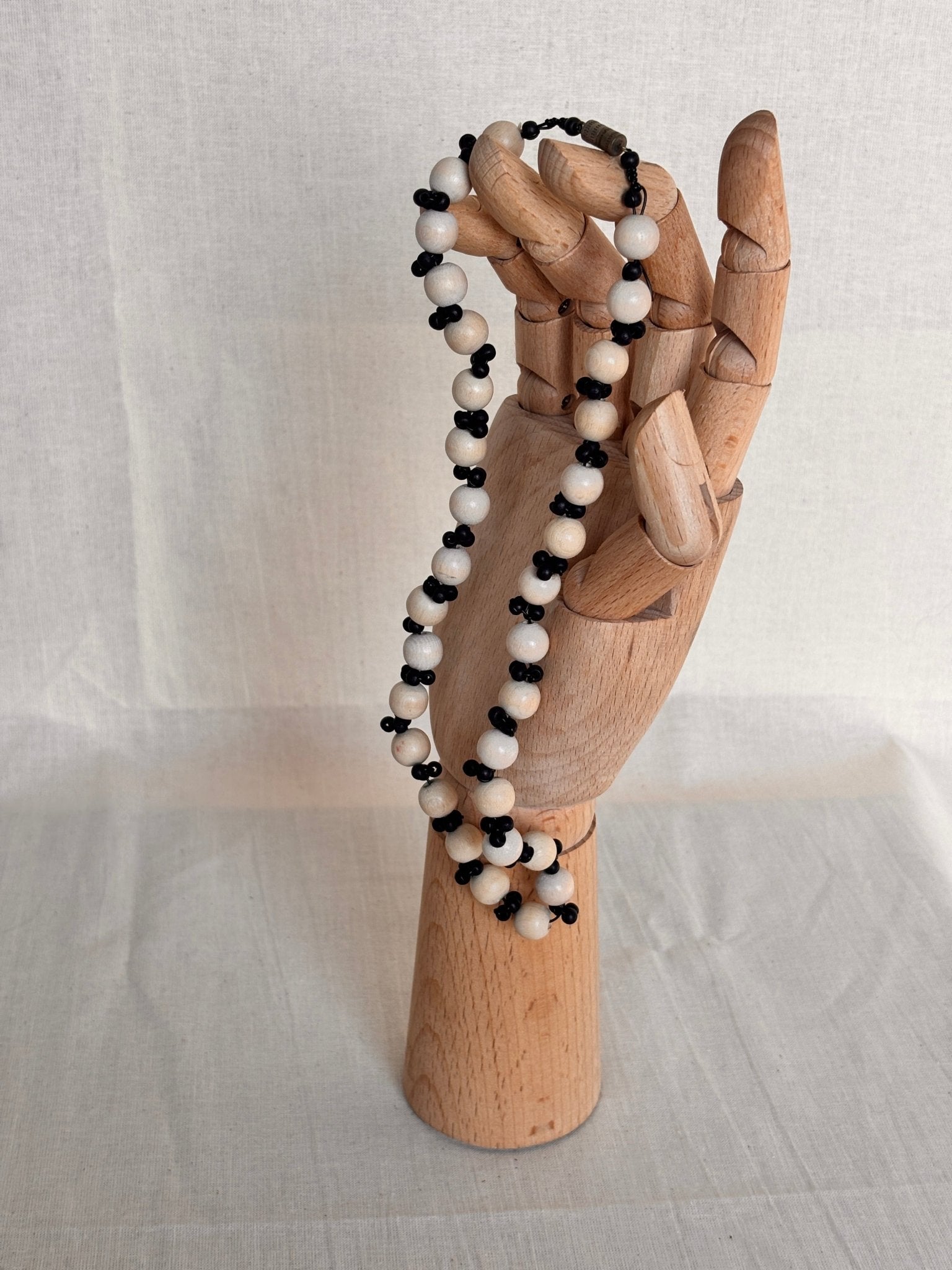 Vintage Wooden Bead Necklace - I'd Wear That