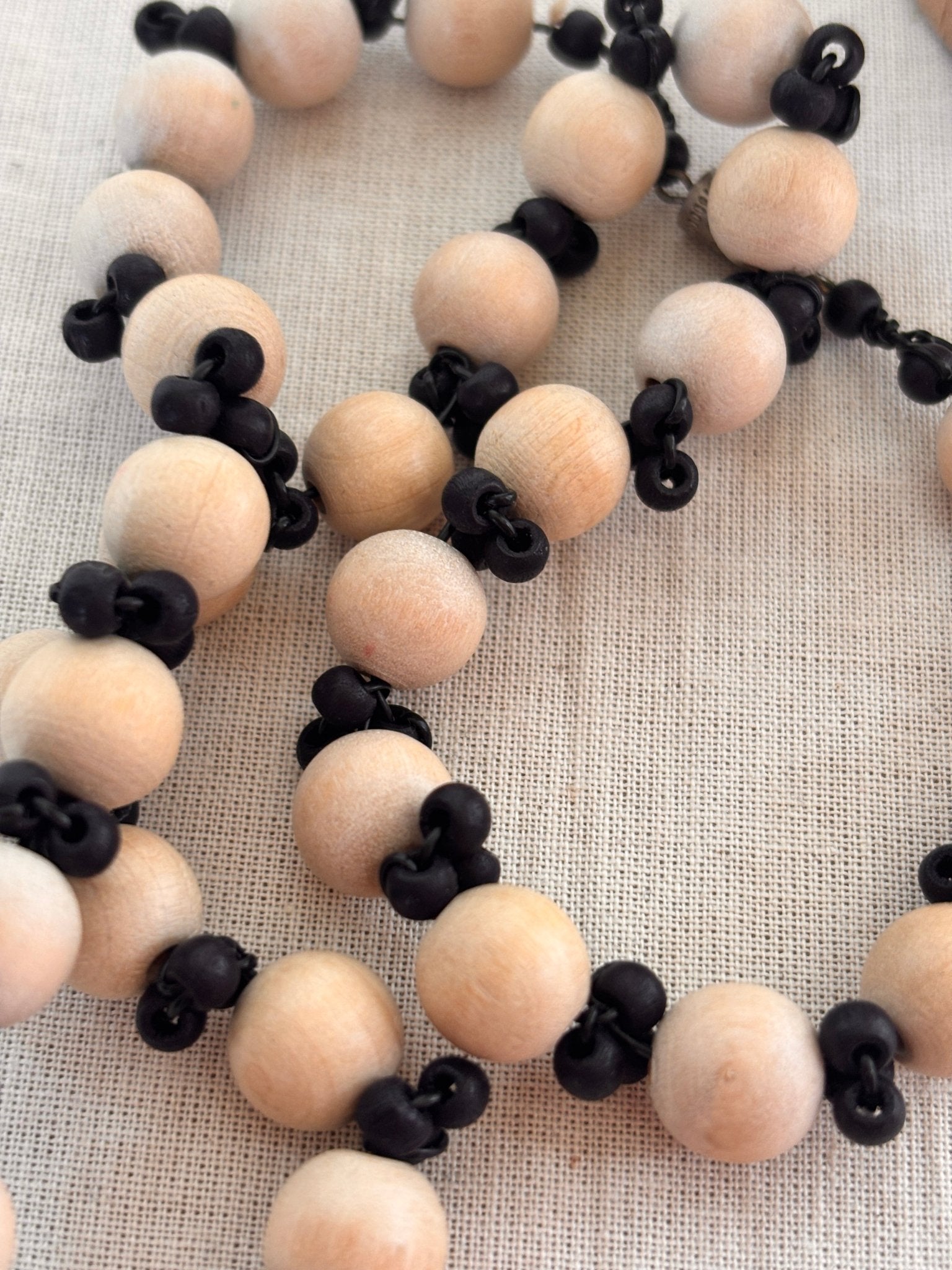 Vintage Wooden Bead Necklace - I'd Wear That