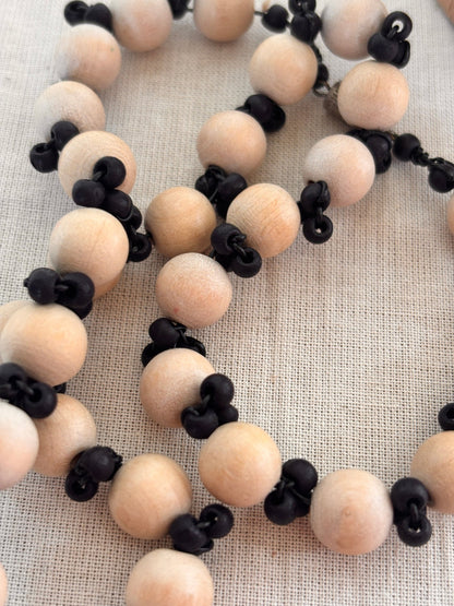 Vintage Wooden Bead Necklace - I'd Wear That