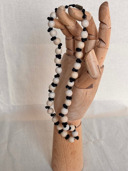 Vintage Wooden Bead Necklace - I'd Wear That