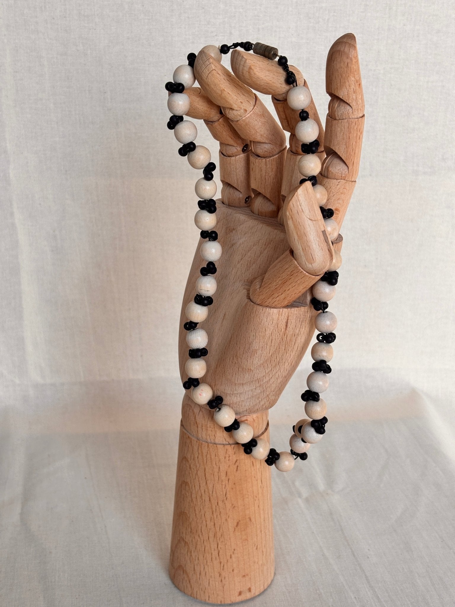Vintage Wooden Bead Necklace - I'd Wear That
