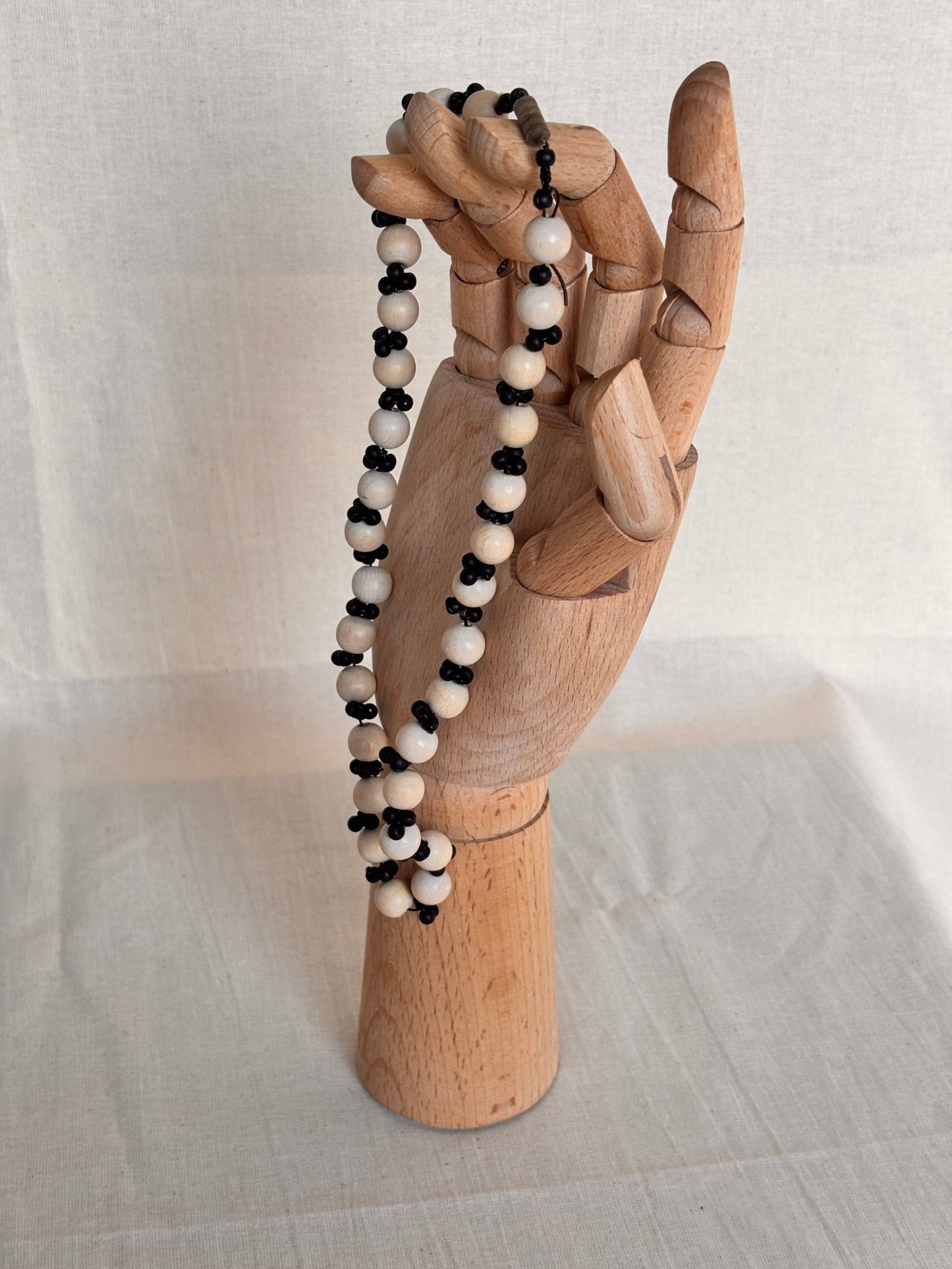 Vintage Wooden Bead Necklace - I'd Wear That
